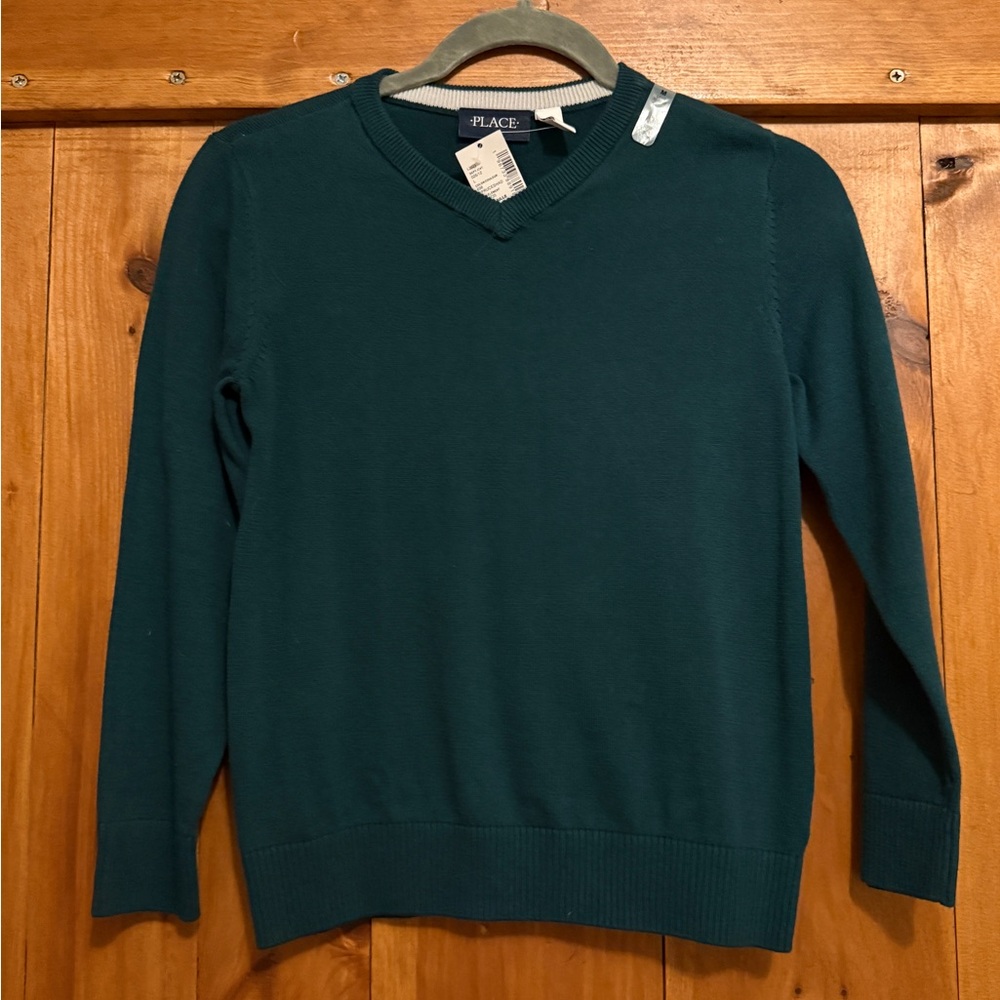 *NWT* Deep Green V-Neck Sweater kids size medium